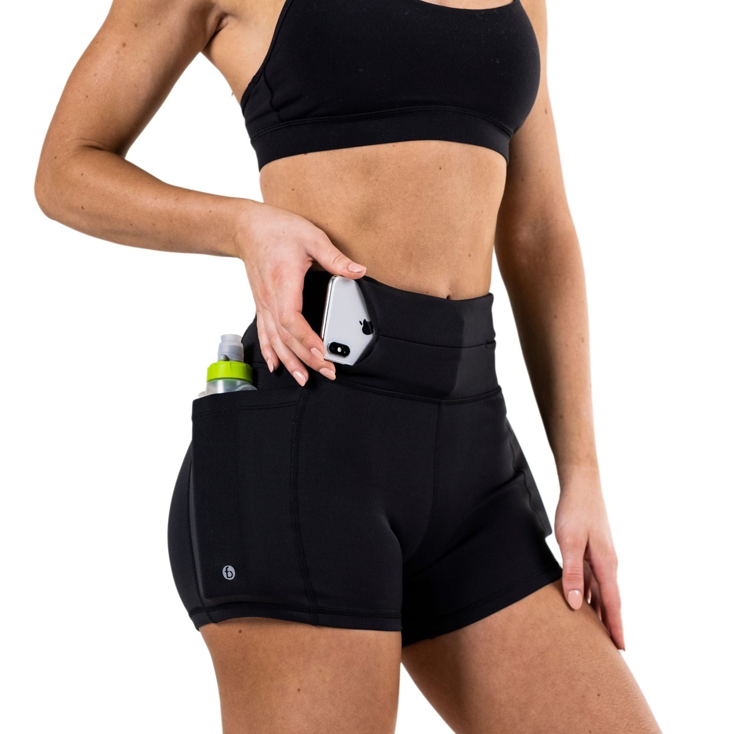 Model is 5'9 wearing a Small